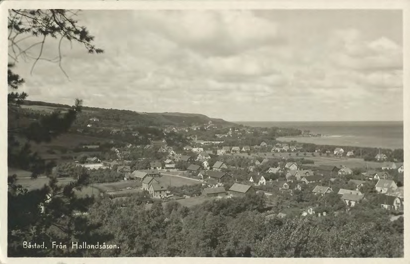 Framsida av Båstad. Från Hallandsåsen.