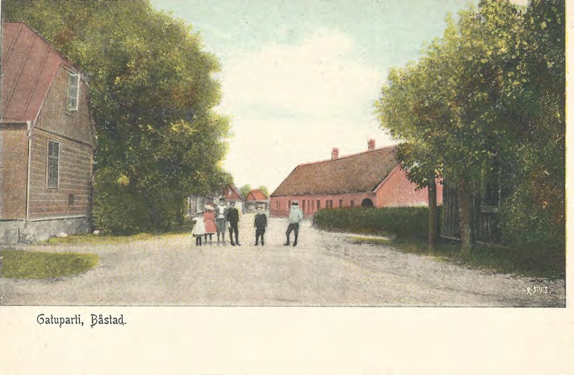 Framsida av Gatuparti, Båstad.