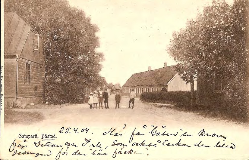 Framsida av Gatuparti, Båstad.