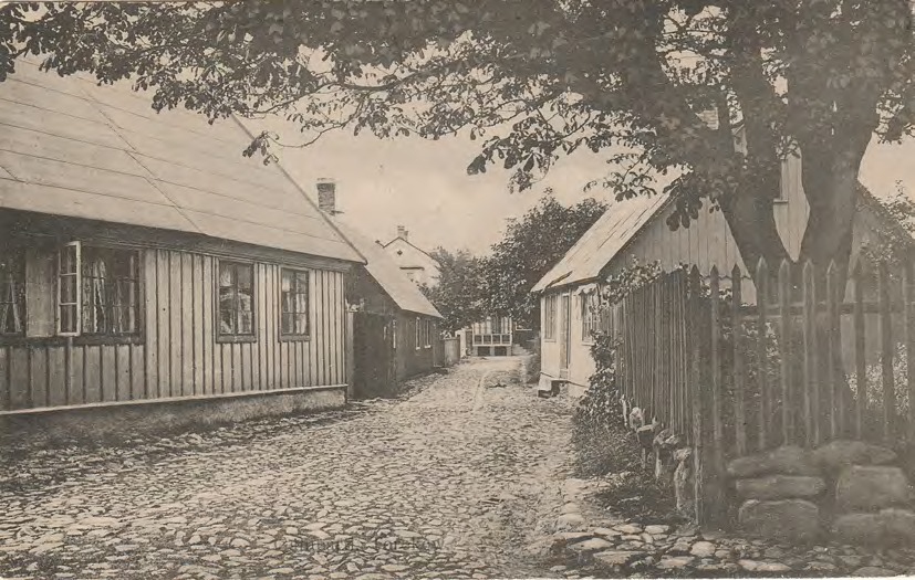 Framsida av Gatuparti, Torekow