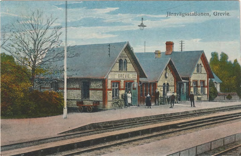 Framsida av Järnvägsstationen, Grevie.