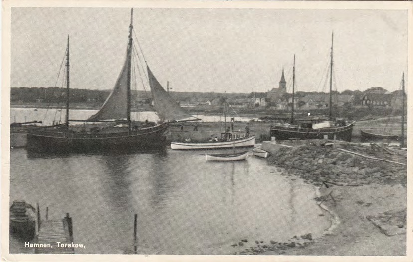 Framsida av Hamnen, Torekow.
