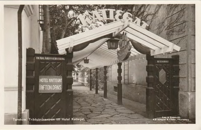 Framsida av Torekow. Trädgårdsentrén till Hotel Kattegat.