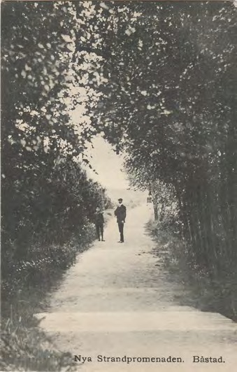 Framsida av Nya Strandpromenaden. Båstad.
