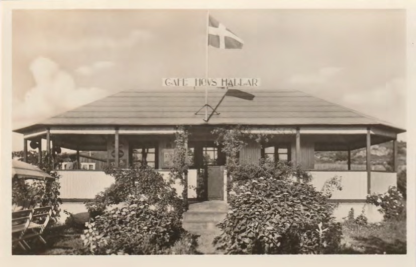 Framsida av - (CAFE HOVS HALLAR)