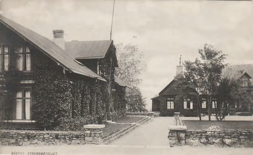 Framsida av BÅSTAD. STRANDHOTELLET.