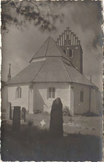 Framsida av - (Kyrkan)