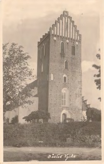 Framsida av Båstad Kyrka