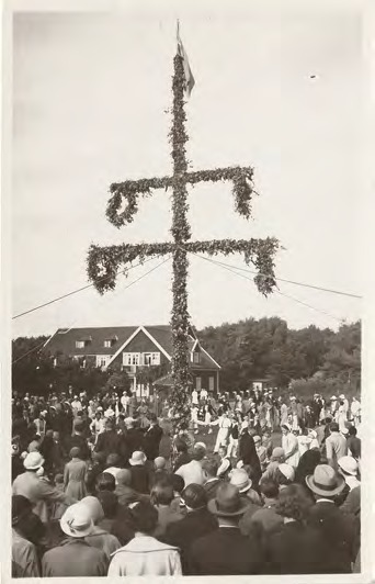 Framsida av - (Midsommarfirande)