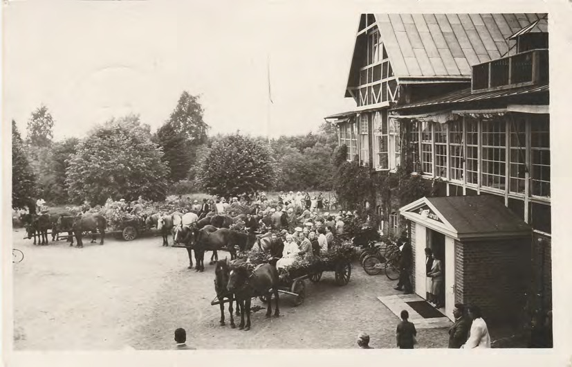 Framsida av - (Blomsterfest vid Malens Restaurant)