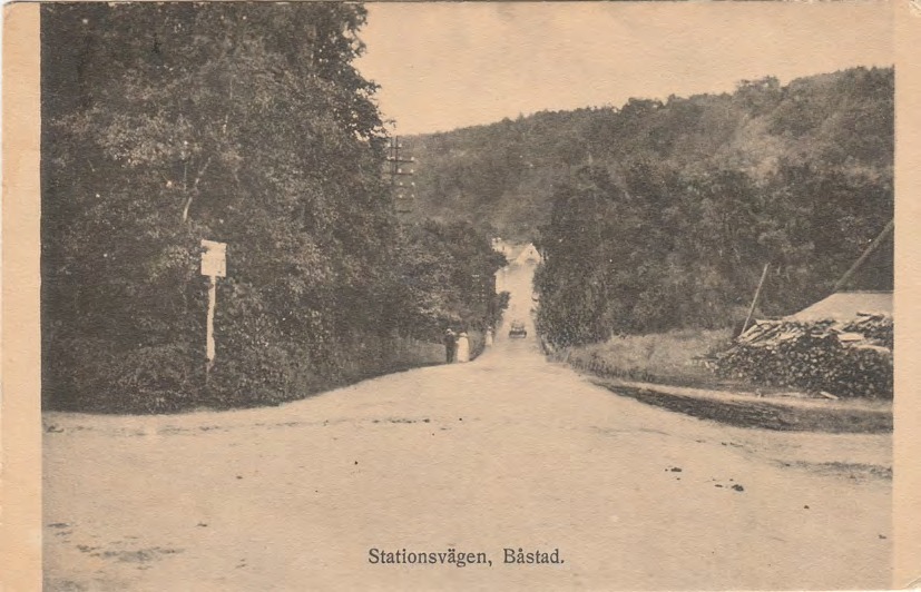Framsida av Stationsvägen, Båstad.