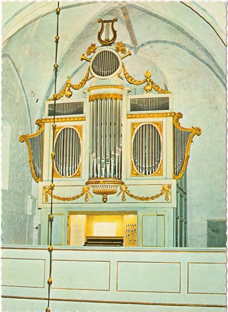 Framsida av BÅSTADS KYRKA