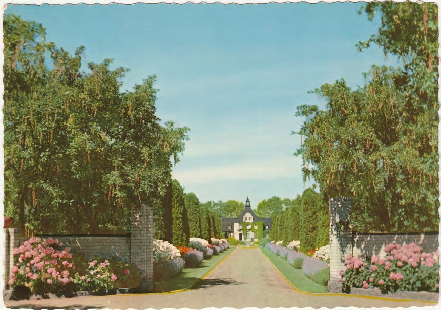 Framsida av Norrvikens Trädgårdar, Båstad Barockträdgården, entréen