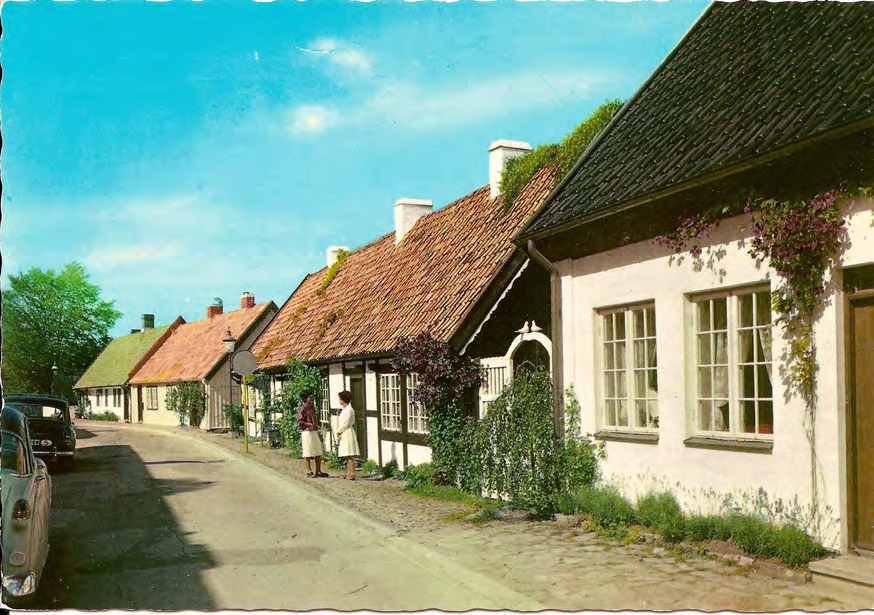 Framsida av Båstad. Agardhsgatan