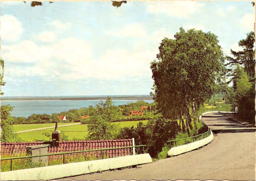 Framsida av Båstad. Italienska vägen
