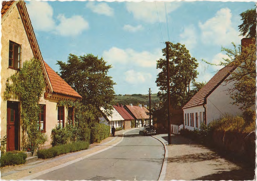 Framsida av Båstad. Agardhsgatan