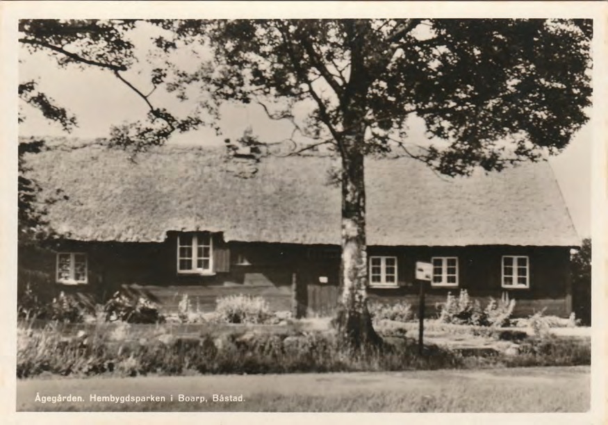 Framsida av Ågegården. Hembygdsparken i Boarp, Båstad.
