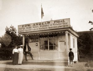 Angels Kiosk i hörnet Allévägen/Havsbadsvägen. Byggdes 1908, revs 1987