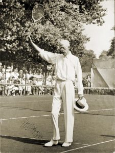 Kung Gustav V, Mr G, 1944